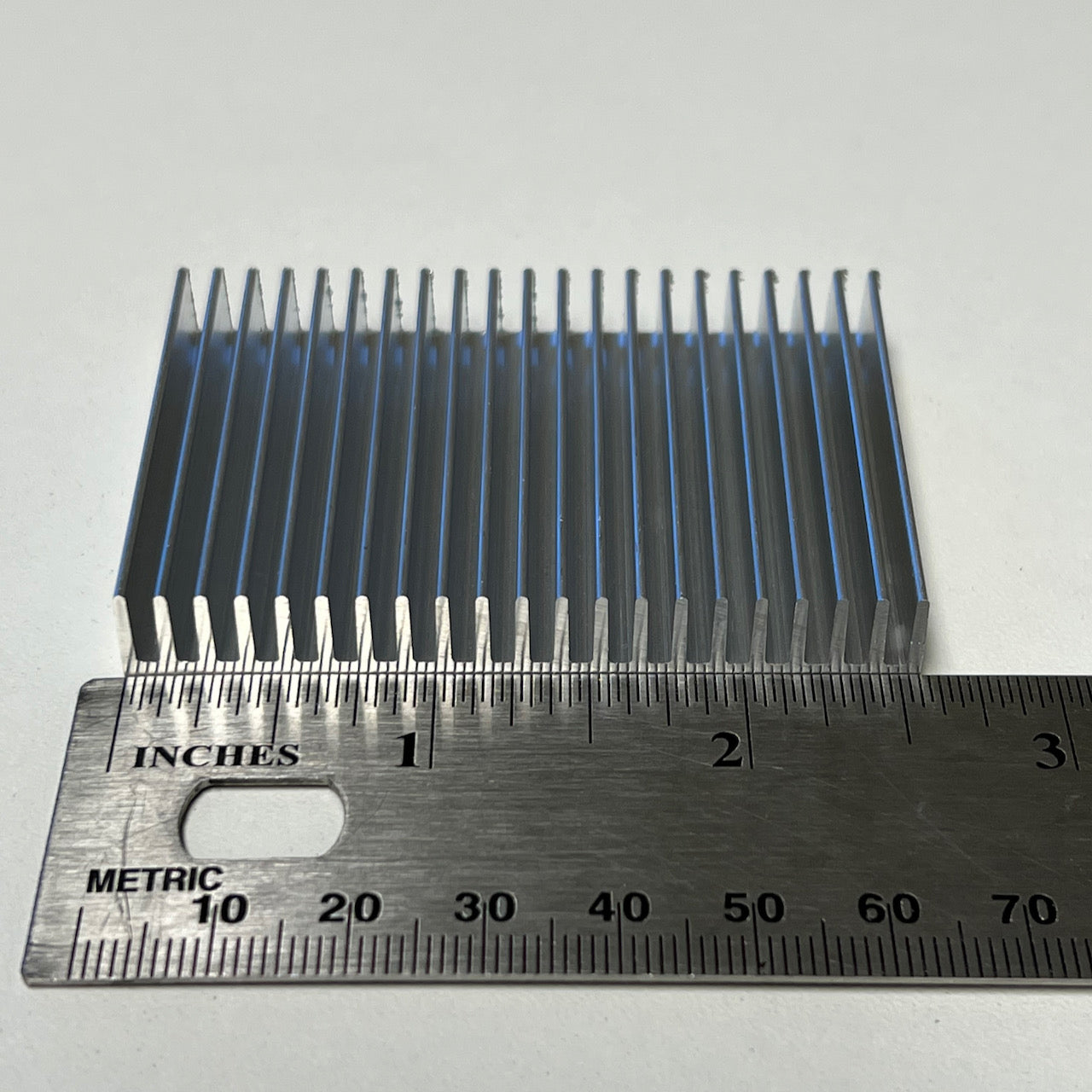 ペンスイユン 2.579'' (65.5mm) Wide Heatsink (866AS) – HEATSINKONLINE